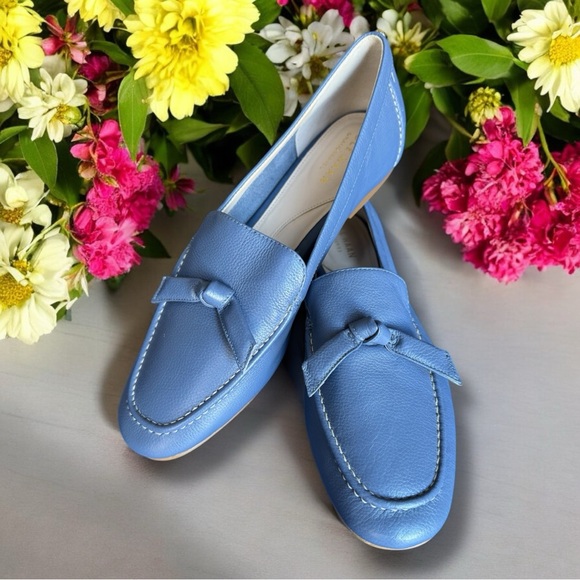 Cole Haan Candace Bow Leather Slip-On Loafer - Gold Heel Accents - New, Size 8B - Picture 13 of 15